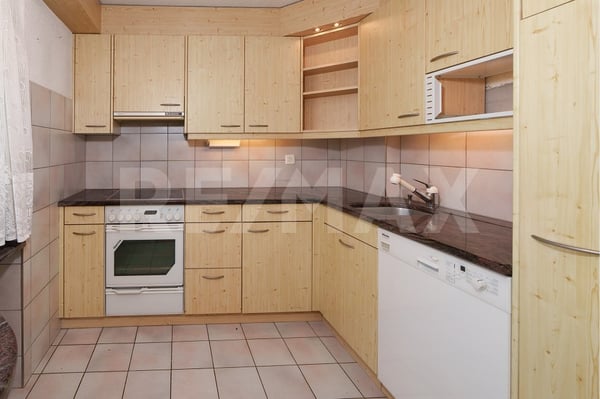 Attraktives Einfamilienhaus mit Einliegerwohnung sowie 746m² Grundstück 4
