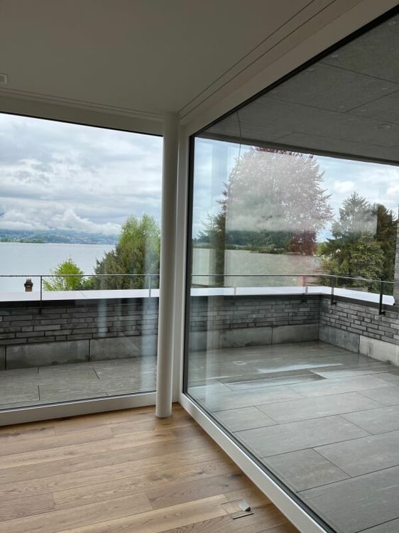 Attraktive 1.5 ZW Attika mit atemberaubender Aussicht in der Überbauung Seewiese wartet auf Sie! 16