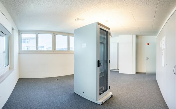 Attraktive Büroräumlichkeiten an zentraler Lage zu vermieten 9