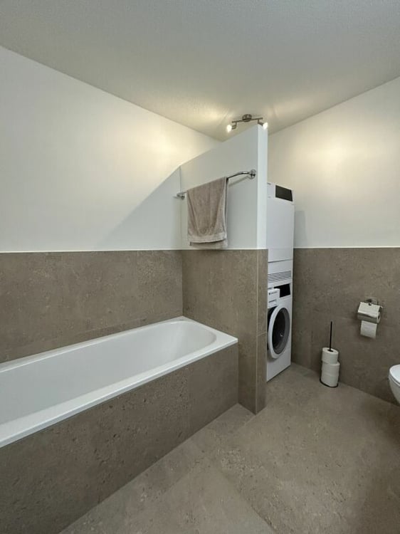 Frisch renovierte 4.5-Zimmer-Wohnung zu vermieten 10
