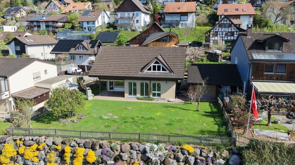 Ihr neues Zuhause: Freistehendes Einfamilienhaus mit traumhaftem Garten 16