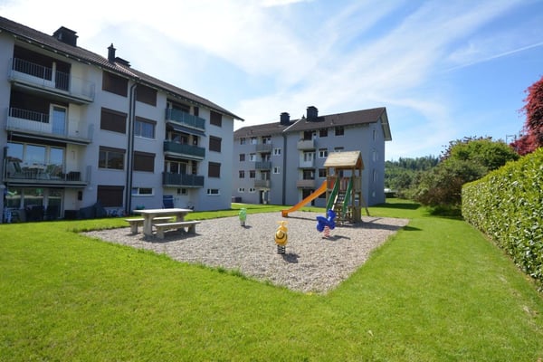 Familienfreundliche 4.5 Zimmerwohnung im Grünen