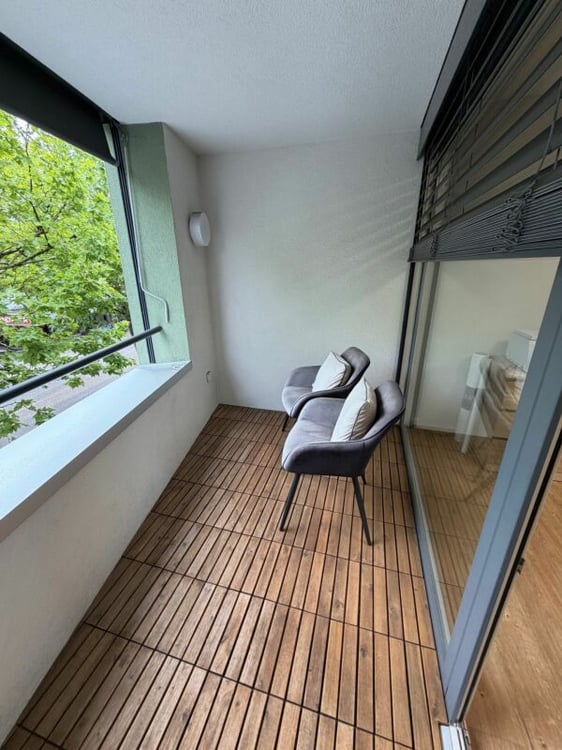 Top-Lage Rüti: Repräsentativer Raum für Kosmetikstudio, Massagepraxis oder Büro 6