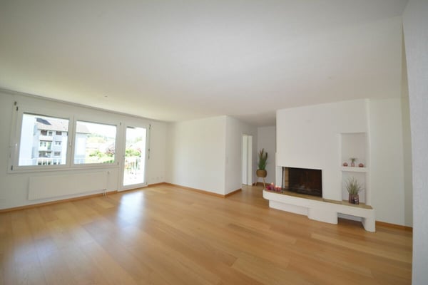 Familienfreundliche 4.5 Zimmerwohnung im Grünen