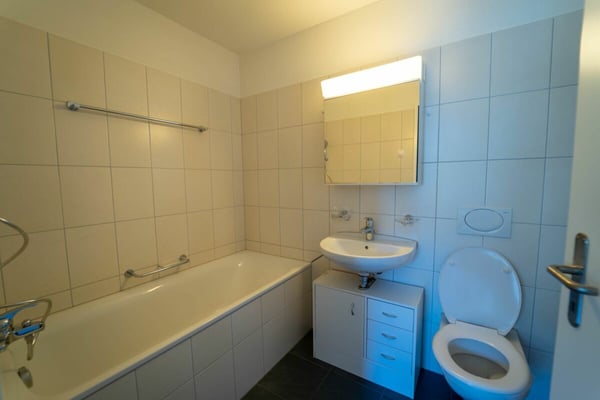Grosszügige 2.5-Zimmer-Gartenwohnung mit modernem Wohnkomfort 11