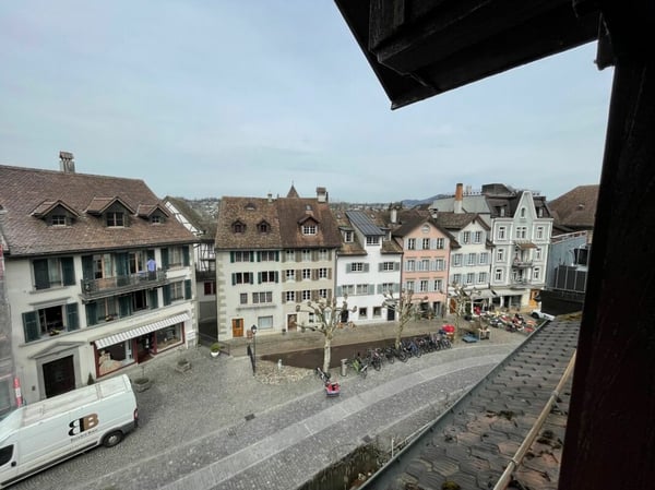 Gemütliche 2.5-Zimmer-Dachwohnung im historischen Ambiente von Rapperswil zu vermieten
