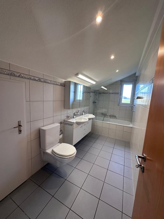 Moderne 3.5-Zimmer-Dachwohnung in Tuggen 8