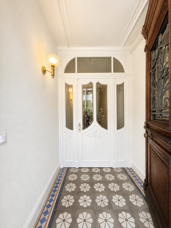 Exklusive 5.5-Zimmer-Maisonettewohnung mit Terrasse 3