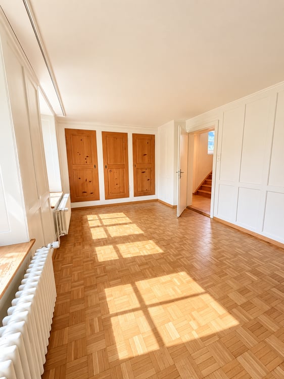 Charmantes 4.5-Zimmer-Einfamilienhaus mit grosszügigem Garten und herrlicher Bergsicht 6
