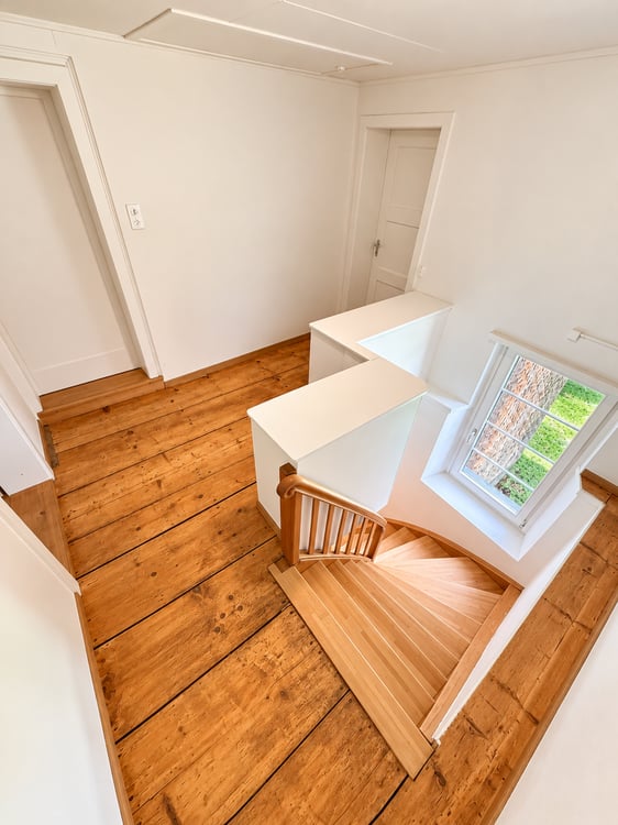 Charmantes 4.5-Zimmer-Einfamilienhaus mit grosszügigem Garten und herrlicher Bergsicht 10