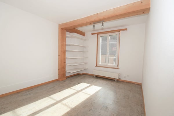 Historisches Mehrfamilienhaus mit 4 Wohnungen in Benken 16