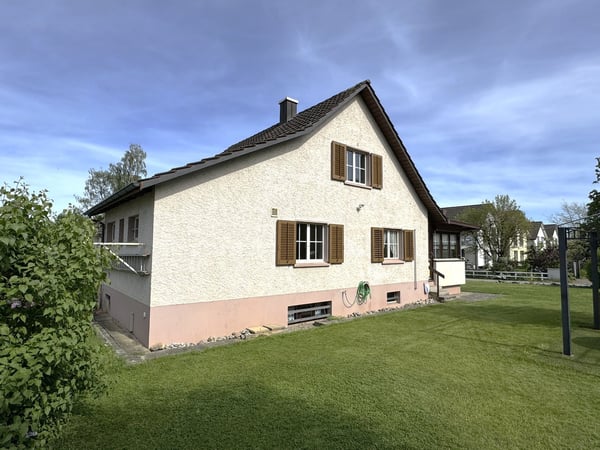 6-Zimmer-Einfamilienhaus, freistehend, ruhiges, familiäres Wohnquartier am Dorfrand 18