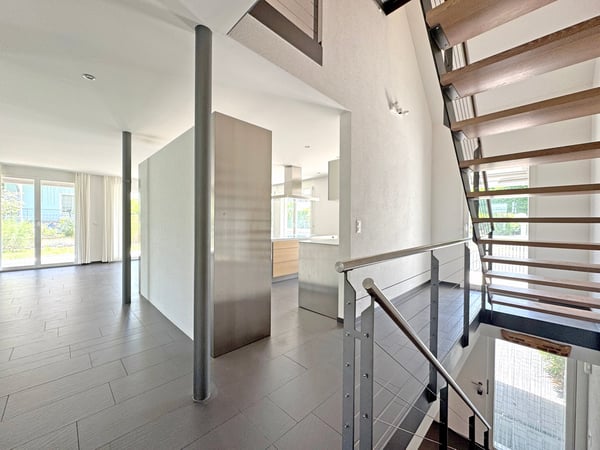 modernes Klima-Holzhaus 6½-Zimmer, mit PV-Anlage, Doppelgarage und sonnigem Garten 8