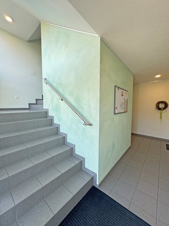 Attraktive Eigentumswohnung, 7½-Zimmer im Parterre, mit eigener Grünfläche und Tiefgaragenplatz 4