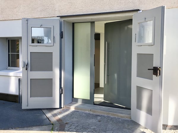 Wohnen am Bach , loftartiger Neubau im Altbau; Wohnen auf zwei Etagen 3
