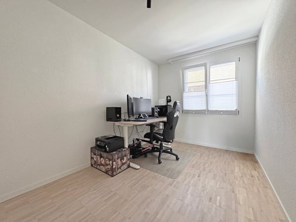 Grosszügige, durchdachte 4 ½-Zimmer- Wohnung, ruhiges Wohnquartier, inkl. 2 Tiefgaragenplätze 10