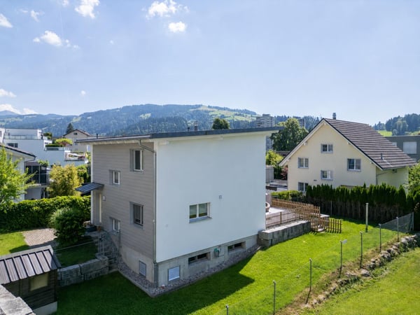 Modernes 6.5-Zi.-Familienhaus mit Garten an ruhiger Sackgassenlage 7