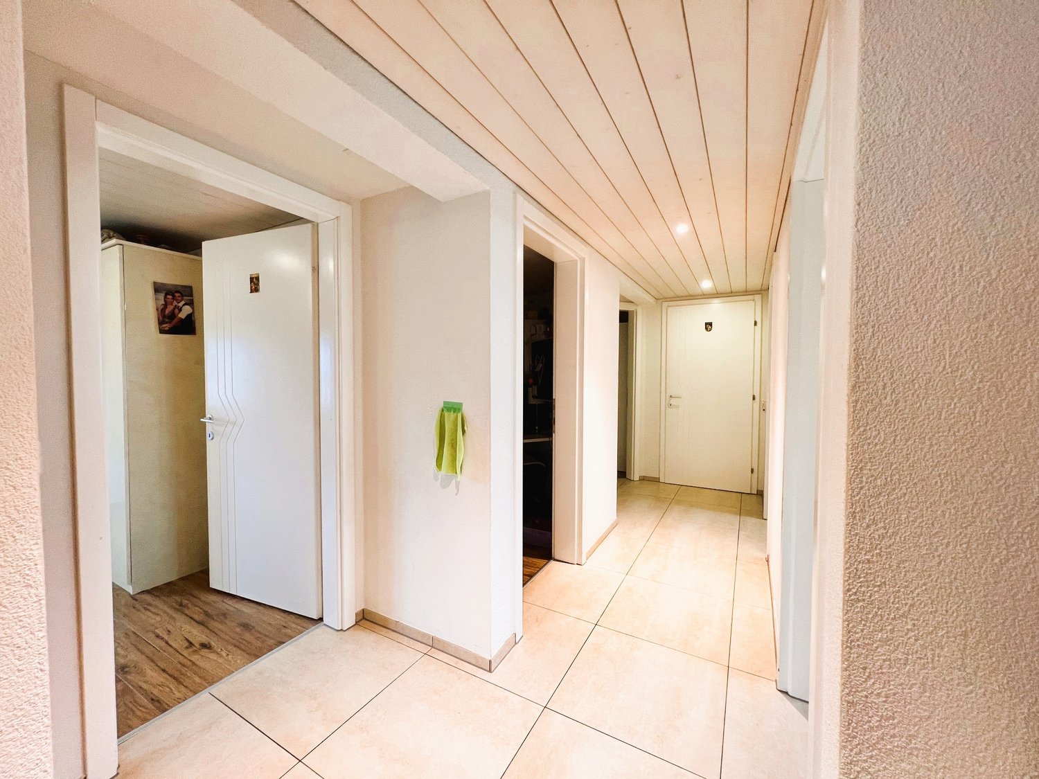 Immobilie in Uznach - Viel Platz für die ganze Familie - Bild 2