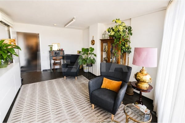 Exklusive Investmentchance im Silberturm 7