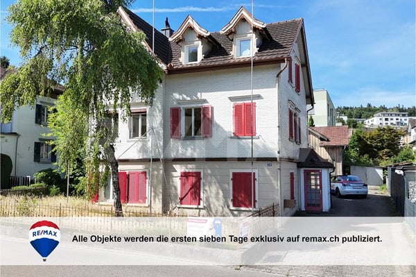 Teilrenoviertes Einfamilienhaus mit viel Platz und Potenzial 1