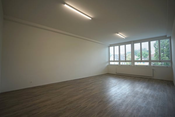 Frisch sanierte Gewerberäumlichkeiten in Wetzikon 3