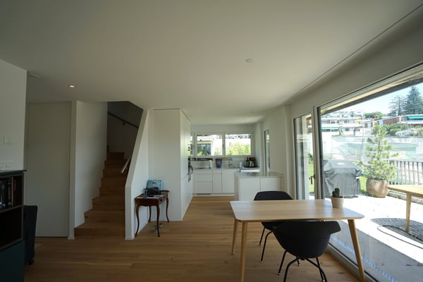 Neubauwohnung mit Gartensitzplatz, zwei Balkonen und traumhafter Seesicht 10