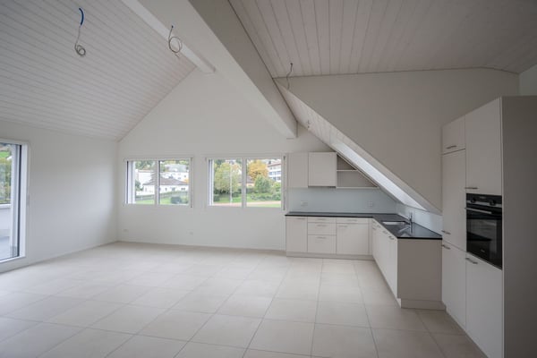 Grosse neue Dachwohnung an zentraler Lage mit Bergsicht, Garage inbegriffen 5