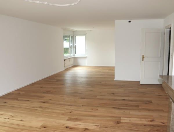 grosszügige Etagenwohnung im familienfreundlichen Rotmonten 8