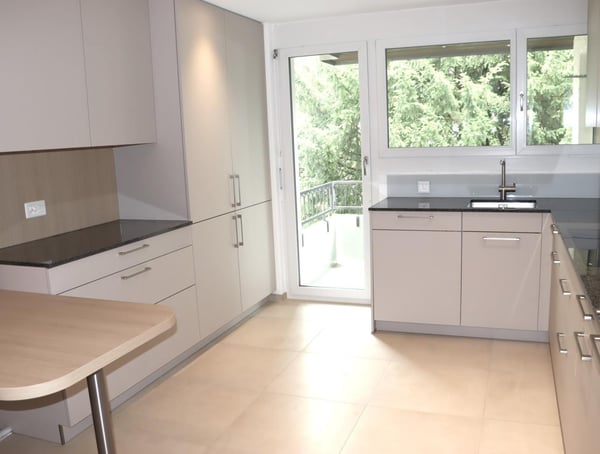 grosszügige Etagenwohnung im familienfreundlichen Rotmonten 7