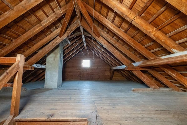 801 m² Grundstück mit Einfamilienhaus und Seesicht 8