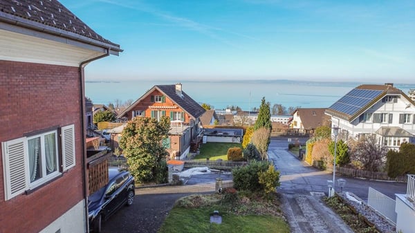801 m² Grundstück mit Einfamilienhaus und Seesicht 3