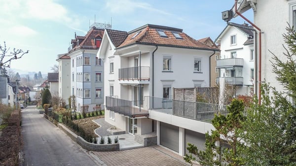Mitten in Rotmonten - Einfamilienhaus mit Terrasse 1