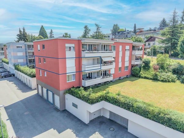 Grosszügige 4.5-/5.5-Zi. Wohnung im 1. OG 1