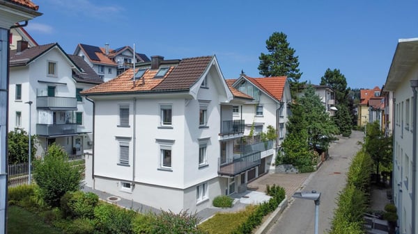 Mitten in Rotmonten - Einfamilienhaus mit Terrasse 1