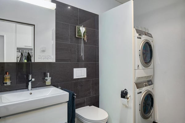 3.5-Zi. Wohnung mit Loggia und beeindruckender Weitsicht 9