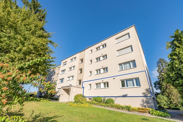 4.5-Zi.-Wohnung mit Garagenplatz 2