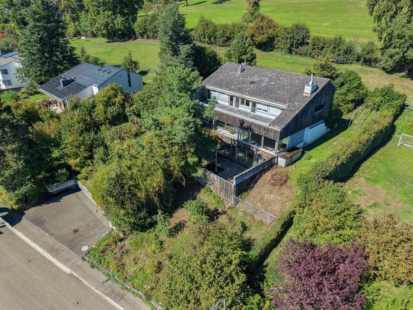 Saniereungsobjekt: grosses EFH an bester Lage 2