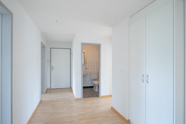 1.5-Zi. Wohnung mit Balkon im DG 7