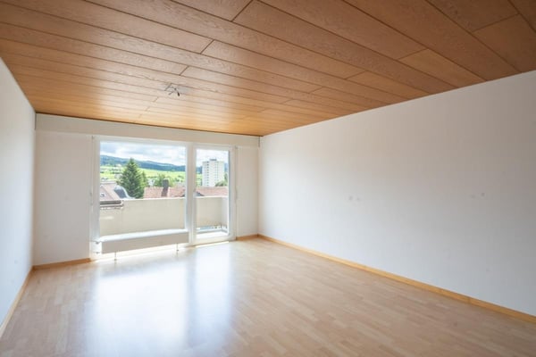 1.5-Zi. Wohnung mit Balkon im DG 6