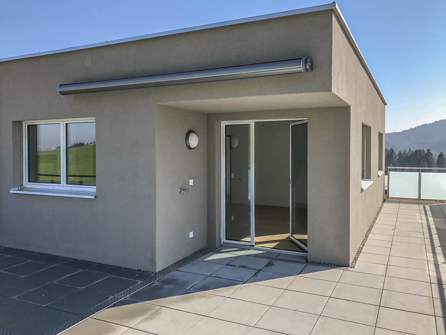 Bild Grosszügige 4.5 - Zi. Wohnung an ruhiger Lage