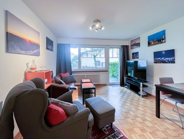 Gemütliche 1.0-Zi. Wohnung an städtischer Lage! 2