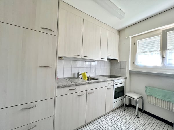 Grosszügige 1.5 ZW an ruhiger Lage 6