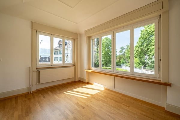 Charmante 7-Zi. Wohnung mit ca. 200 m² Wohnfläche 4