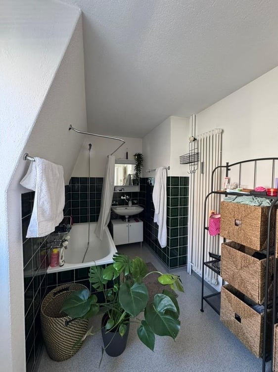 Attraktive 4.5-Zi. Wohnung an privilegierter Lage 8
