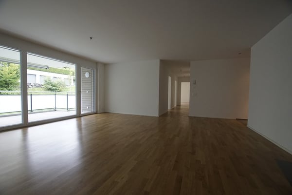 Grosszügige 4.5-Zi. Wohnung an bevorzugter Lage 4