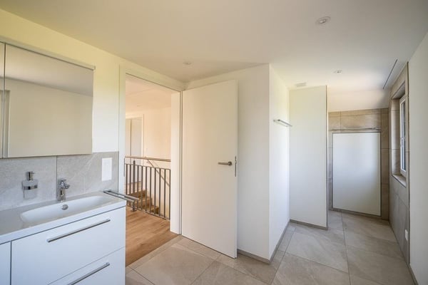 Moderne 1-Zi. Maisonettewohnung mit grosszügigem Balkon 8