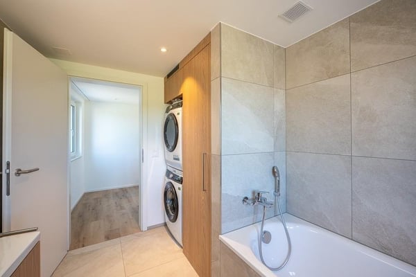 Moderne 1-Zi. Maisonettewohnung mit grosszügigem Balkon 7