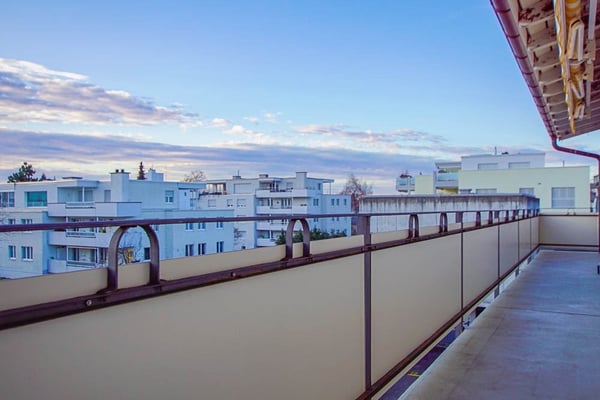 attraktive 1.5 Zi.-Wohnung mit grossem sonnigen Balkon 6