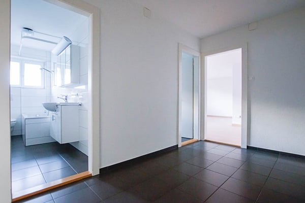 attraktive 1.5 Zi.-Wohnung mit grossem sonnigen Balkon 3