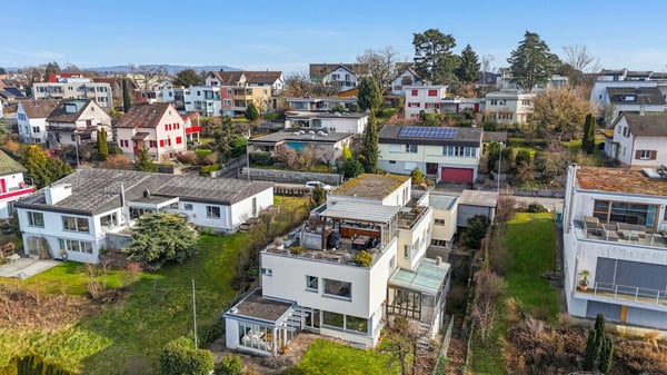 Exklusive 1.5-Zimmer-Attika-Terrassenwohnung mit Blick auf den Munot und Rhein 12